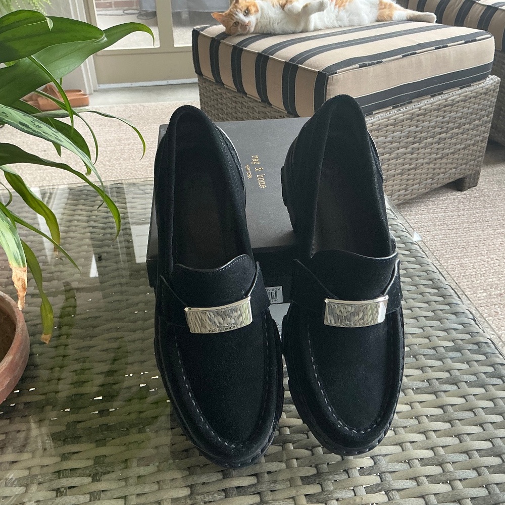 RAG AND BONE SHILOH SUEDE LOAFER SIZE 39 (9)